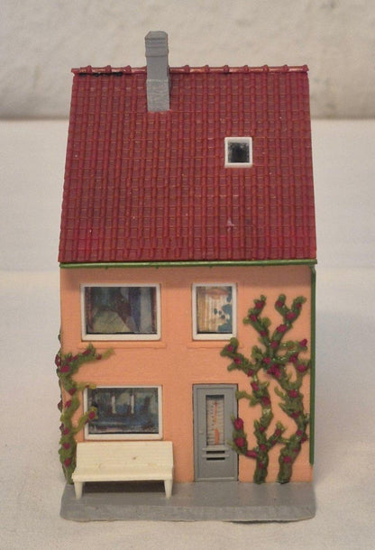 Faller Modellhaus Reihenhaus H0 Spur Garten Balkon Rosen Modelleisenbahn