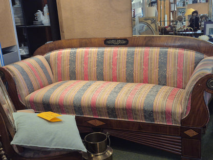 Antikes Biedermeier Sofa - Nussbaum Furnier -Messing Applikation - Streifenstoff