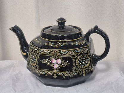 Albany & Harvey Burslem Teekanne Lucerne schwarz gold Blumen England alt