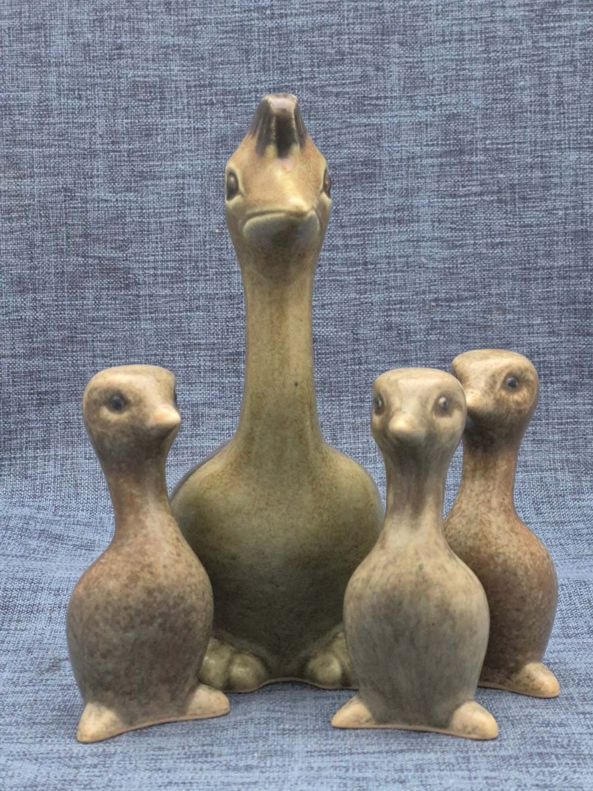Keramik Entenfamilie 4-teilig Ente Küken Figuren Set Vintage Studiokeramik