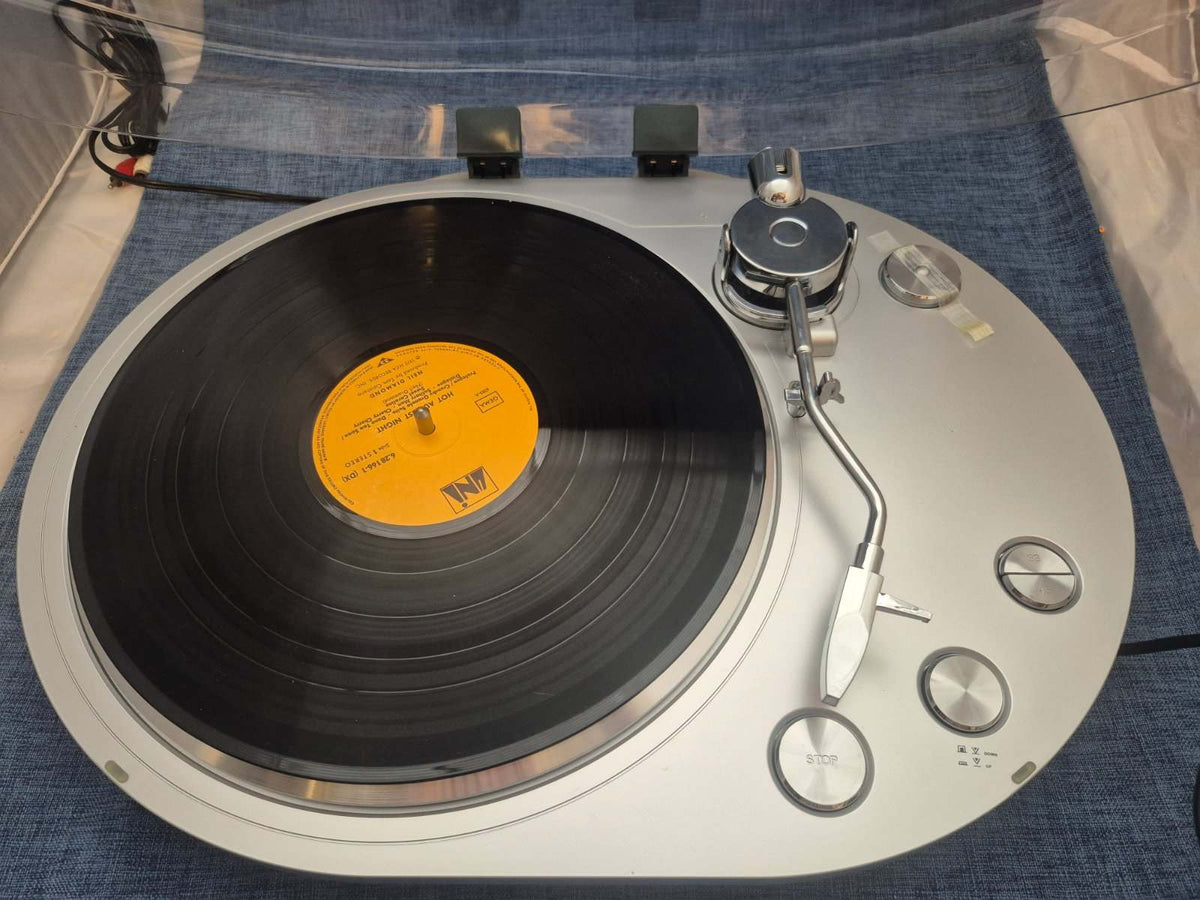 Tchibo Plattenspieler USB Vinyl Record Player 33/45 RPM Silber mit OVP