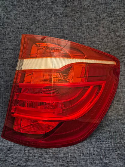 BMW X3 F25 Rückleuchte hinten rechts RH OE Valeo Sylvania ECE High 2012