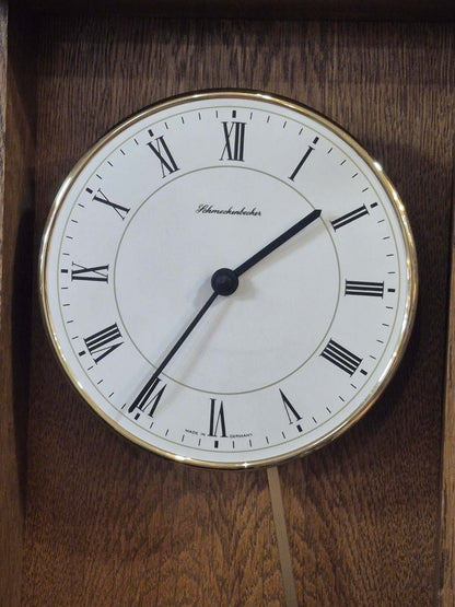 Schmeckenbecher Regulateur Wanduhr Pendel Holz Glasfront Quarzwerk