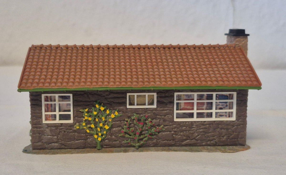 Fall B266 - kleines Steinhaus - H0 - fertig gebaut - Sammlungsauflösung