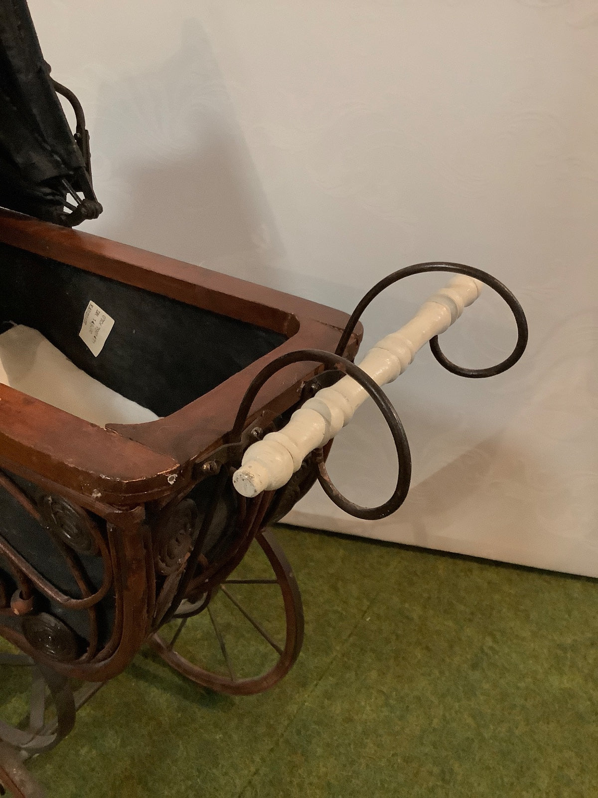 Alter Kinderwagen Puppenwagen Victorian Nostalgie Holz Metall  19. Jh
