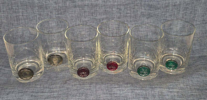 6x Whisky Gläser Set Tumbler farbige Münze im Boden klar Glas Vintage