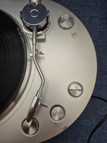 Tchibo Plattenspieler USB Vinyl Record Player 33/45 RPM Silber mit OVP