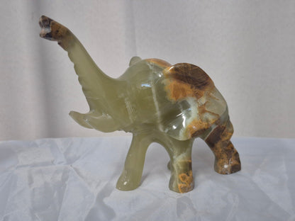 Elefant Figur Onyx Marmor handgeschnitzt Skulptur Rüssel oben Naturstein Deko