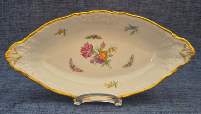 KPM Berlin Porzellan Schale oval Blumendekor Schmetterlinge Goldrand Antik