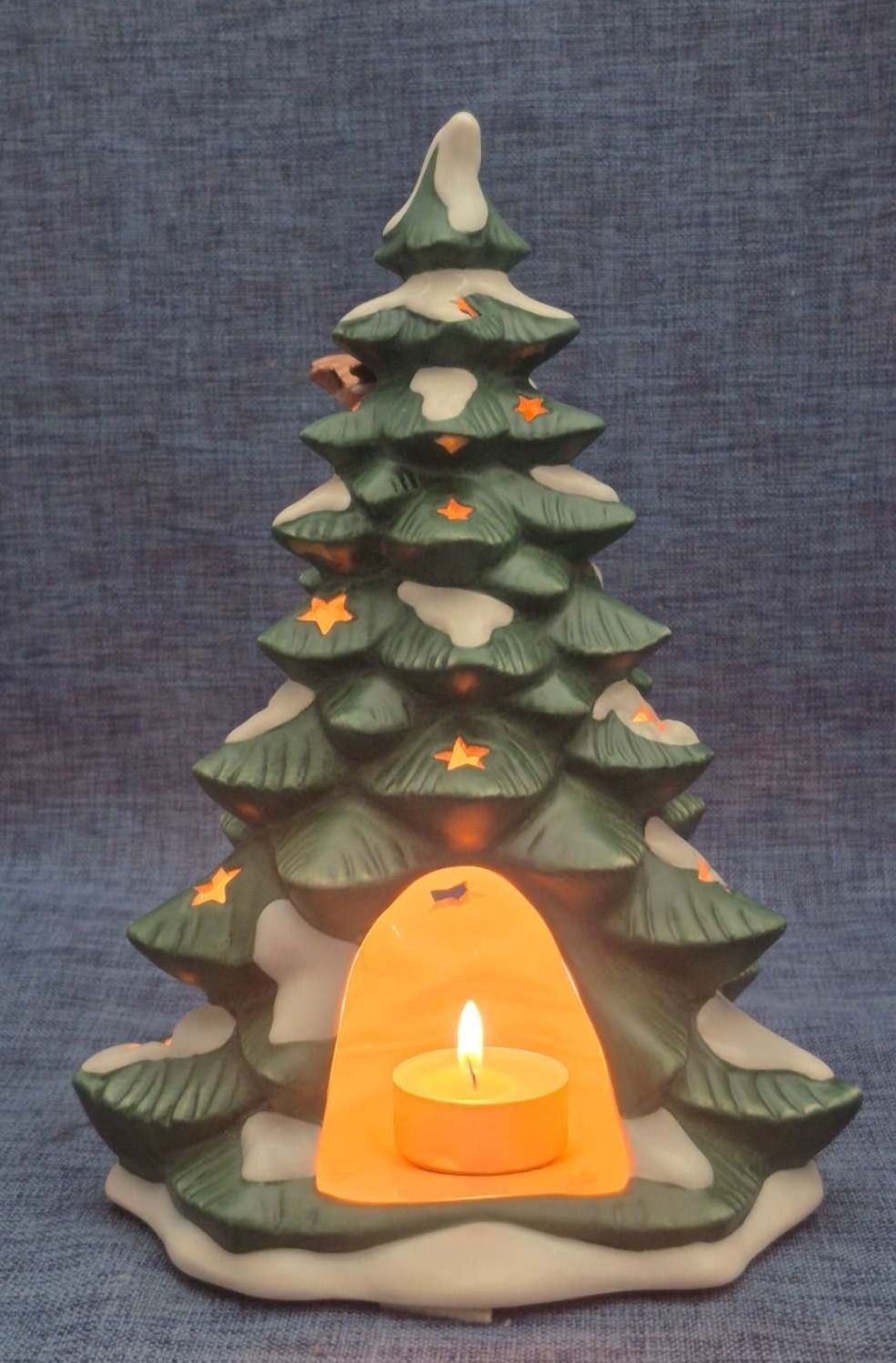Goebel Weihnacht Verschneiter Lichterbaum Keramik Teelichthalter Eichhörnchen