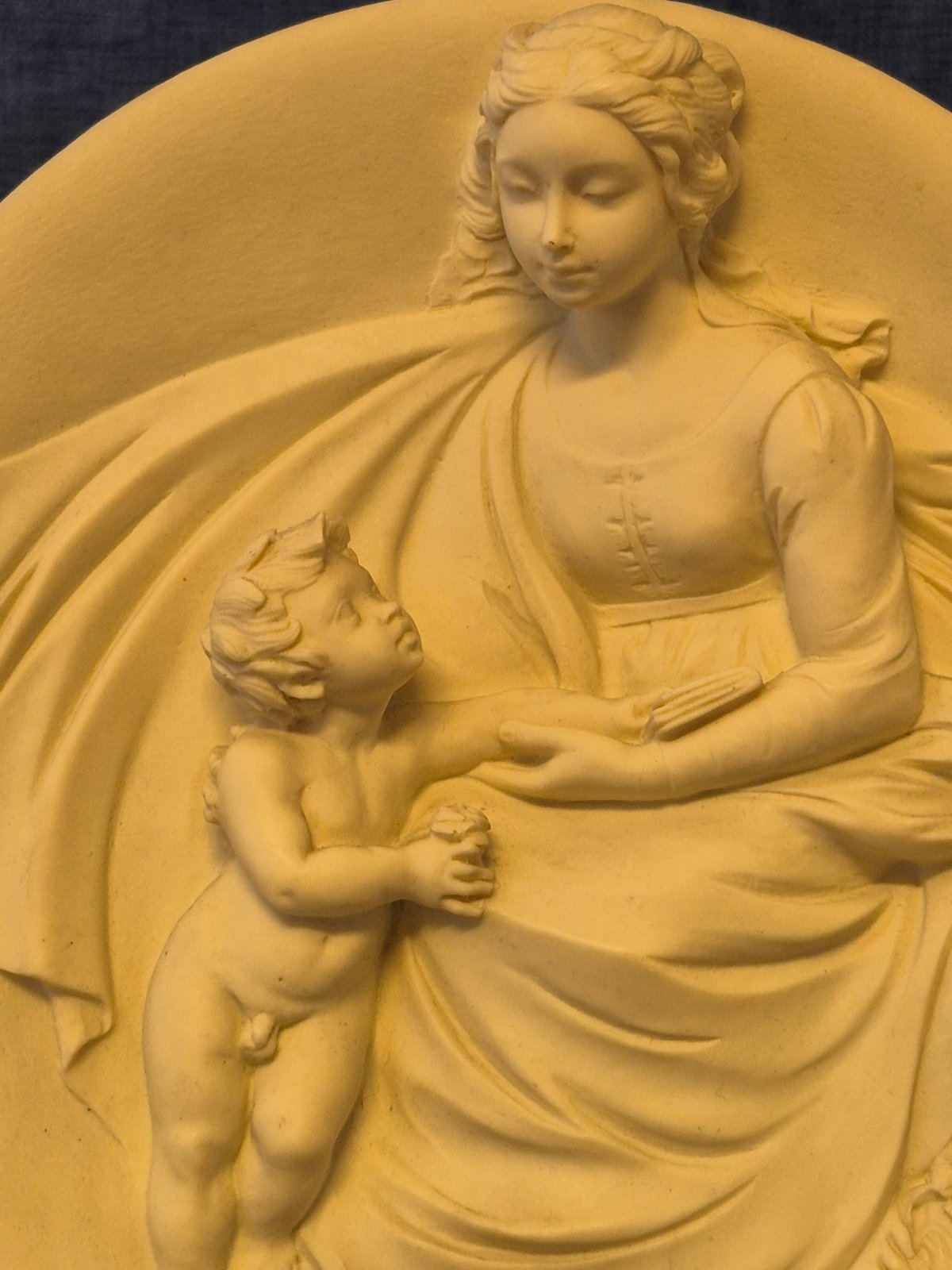 Studio Dante di Volteradici Madonna Tenera Relief Wandteller 1984 Limitiert
