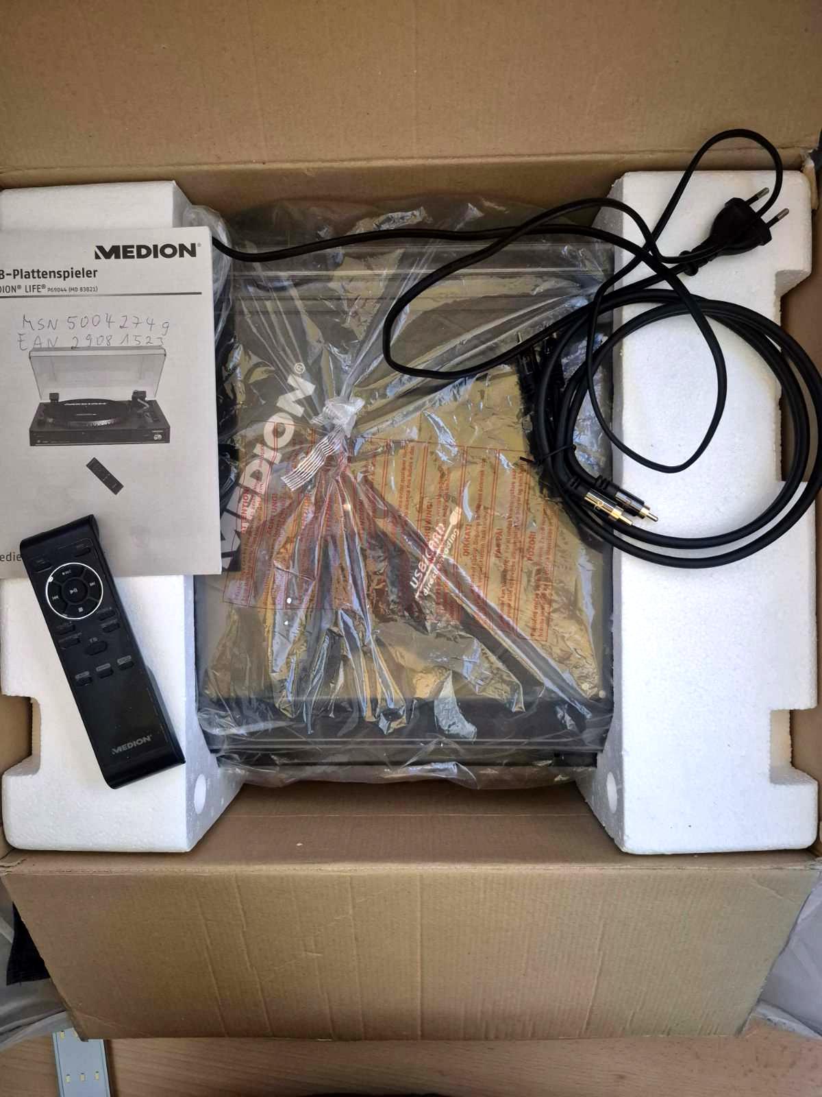 Medion LIFE P69044 MD 83821 USB Plattenspieler MP3 SD Fernbedienung OVP