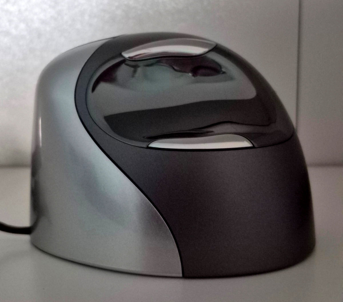 Evoluent VerticalMouse 4 Right VM4R ergonom. Maus USB kabelgebunden neuwertig