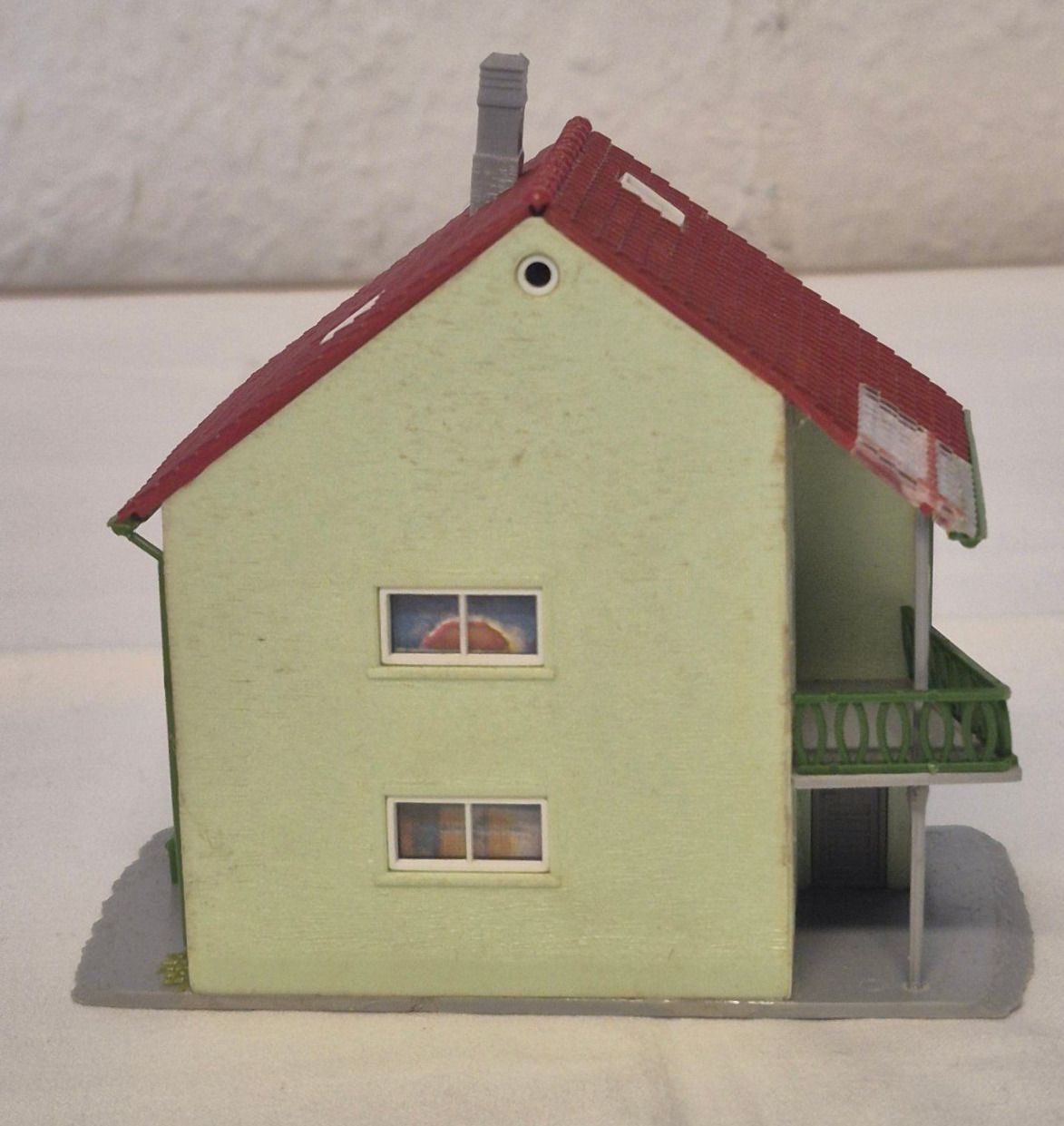 Faller B224 Reihenhaus H0 Fertigmodell  Balkon Garten Modelleisenbahn