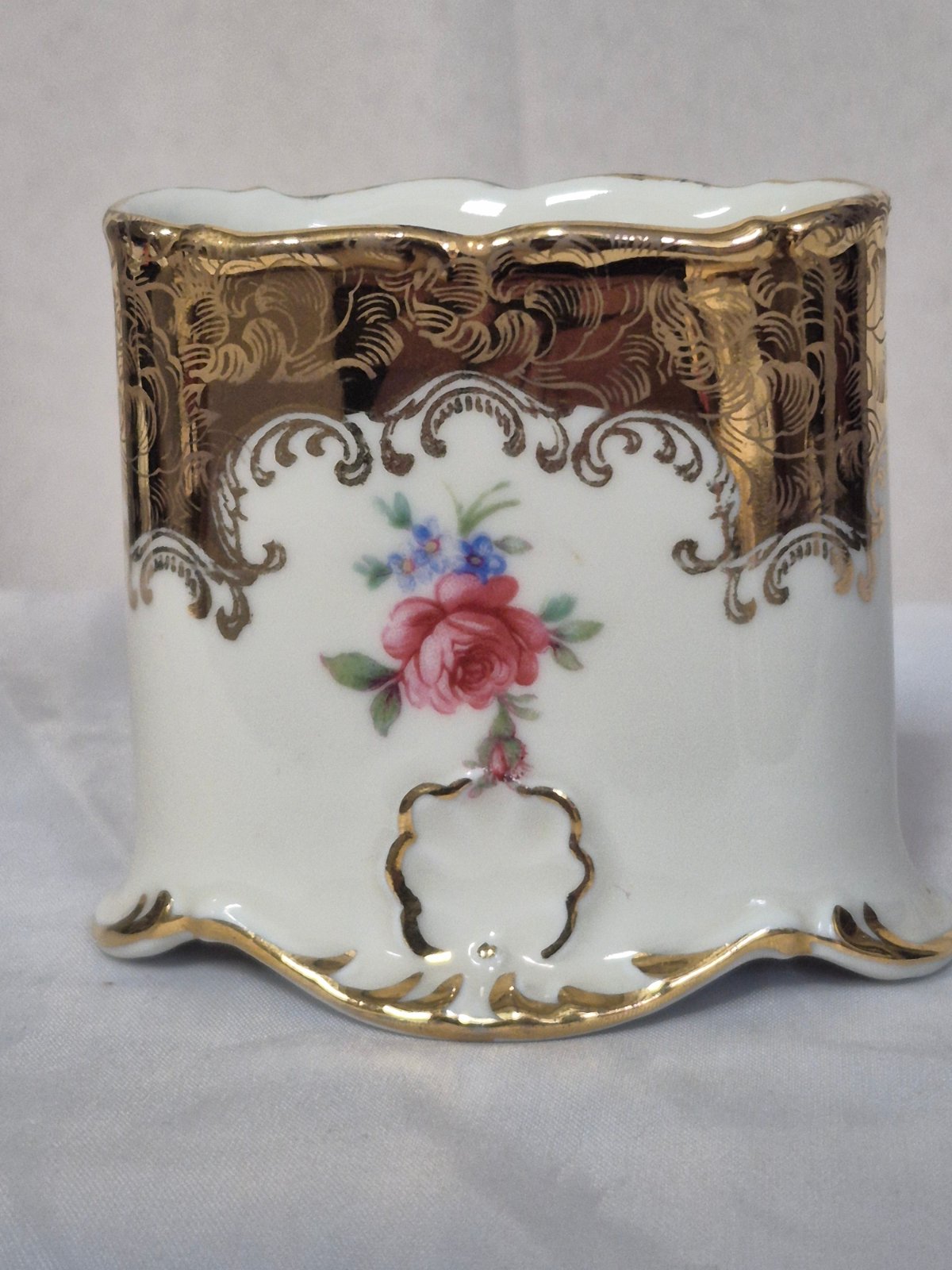 RW Bavaria Porzellan - Zigarettenhalter - im Rokokostil - Golddekor - Handgemal