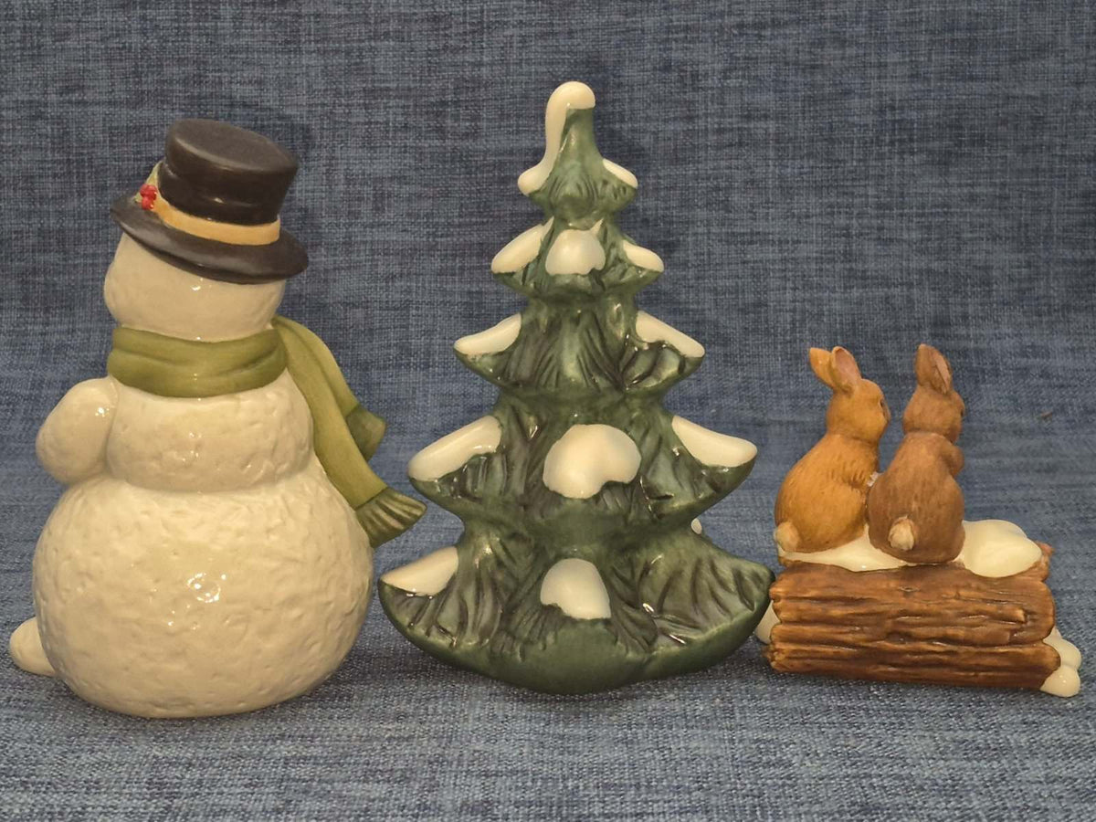 Goebel Porzellan Weihnacht  Figurenset Schneemann Tannenbaum Hasen 3-tlg