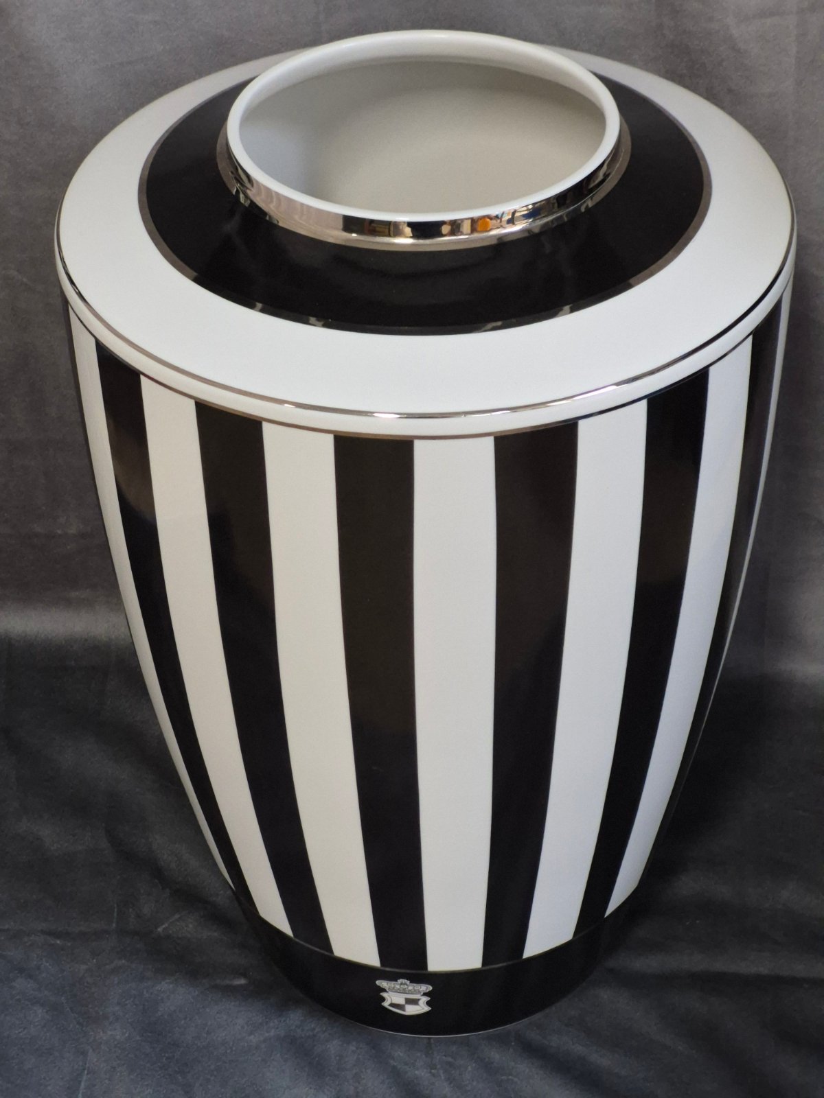 Goebel Vase Maja Synke Prinzessin von Hohenzollern Streifen LTD.ED. 137/999