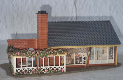 Faller B 264 Modellhaus Sommerhaus B264 Fertigmodell Spur H0 Eisenbahn Anlage
