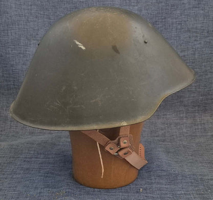 Alter Militär Stahlhelm Vintage Army Helmet Leder Innenausstattung Kinnriemen