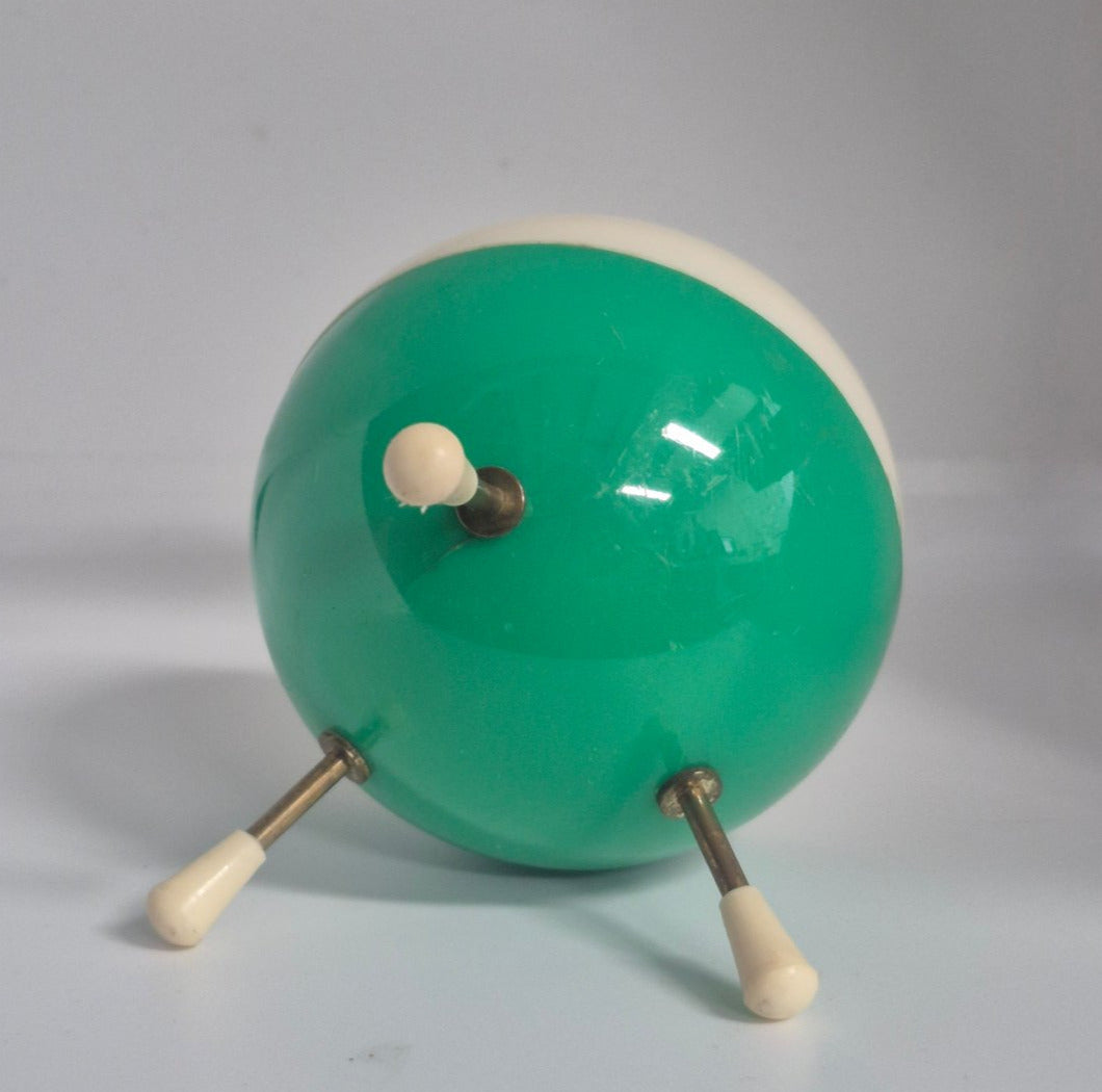 Kugel auf drei Beinen - Stift-/ Zigaretten-/Kerzenhalter - Kunststoff -Space Age