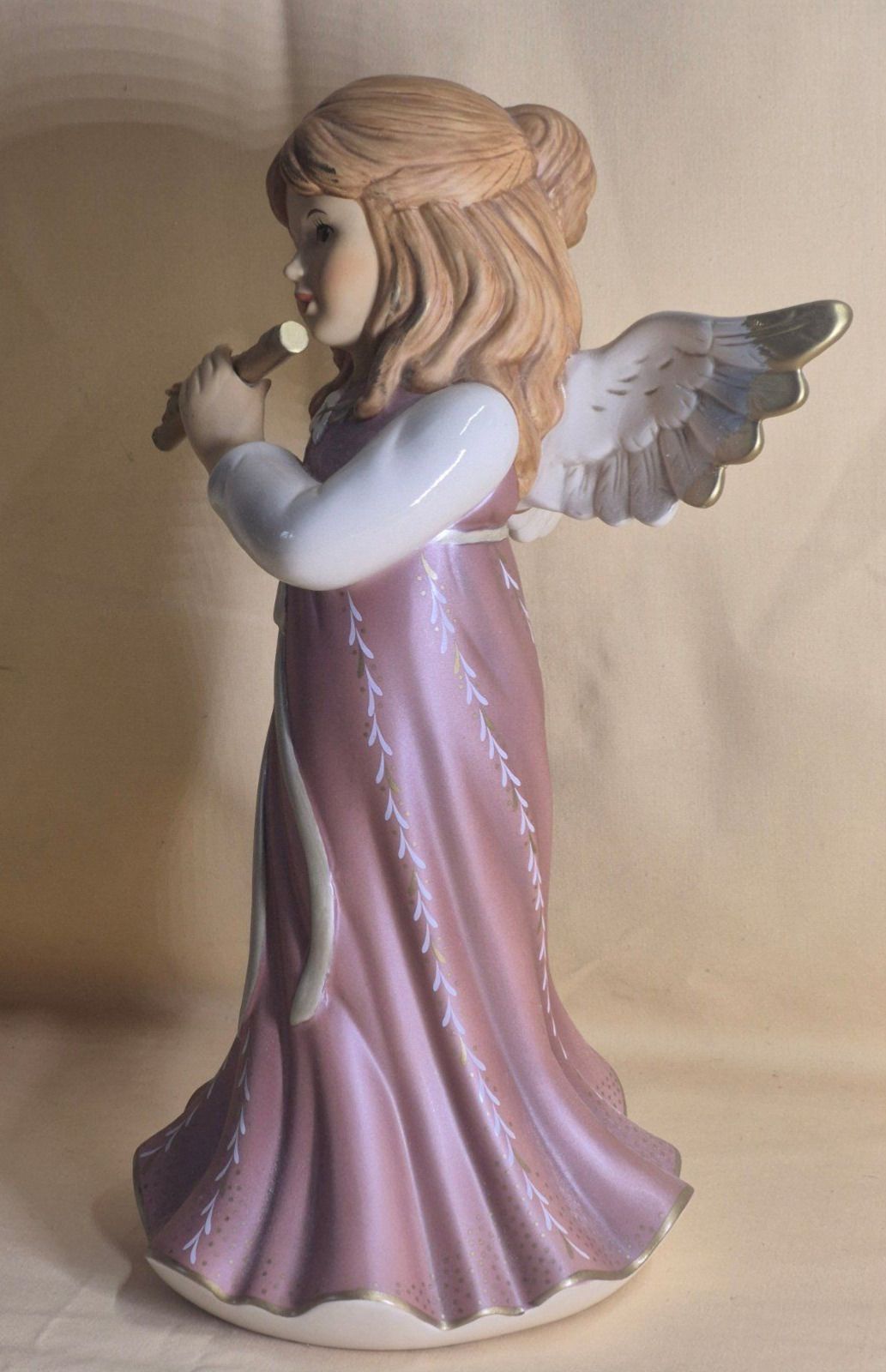 Goebel Schutzengel Engel Figur mit Flöte Porzellan lila Nr. 41 512 Sammler