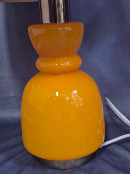 Bodenlampe - Staceage - oranger Glasfuß - beiger Schirm - 1970er Jahre