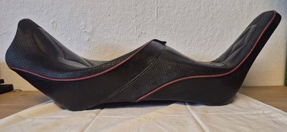 Corbin Motorrad Sitzbank Zweisitzer Soziussitz Leder schwarz rot Lehne 1993