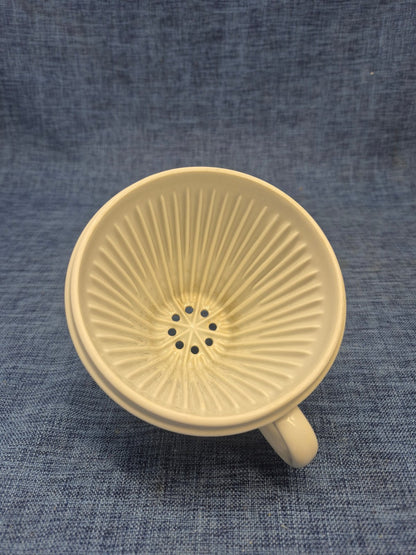 Melitta Schnell-Filter Nr. 102 Porzellan 4-8 Tassen 8-Lochfilter. D.R.P.
