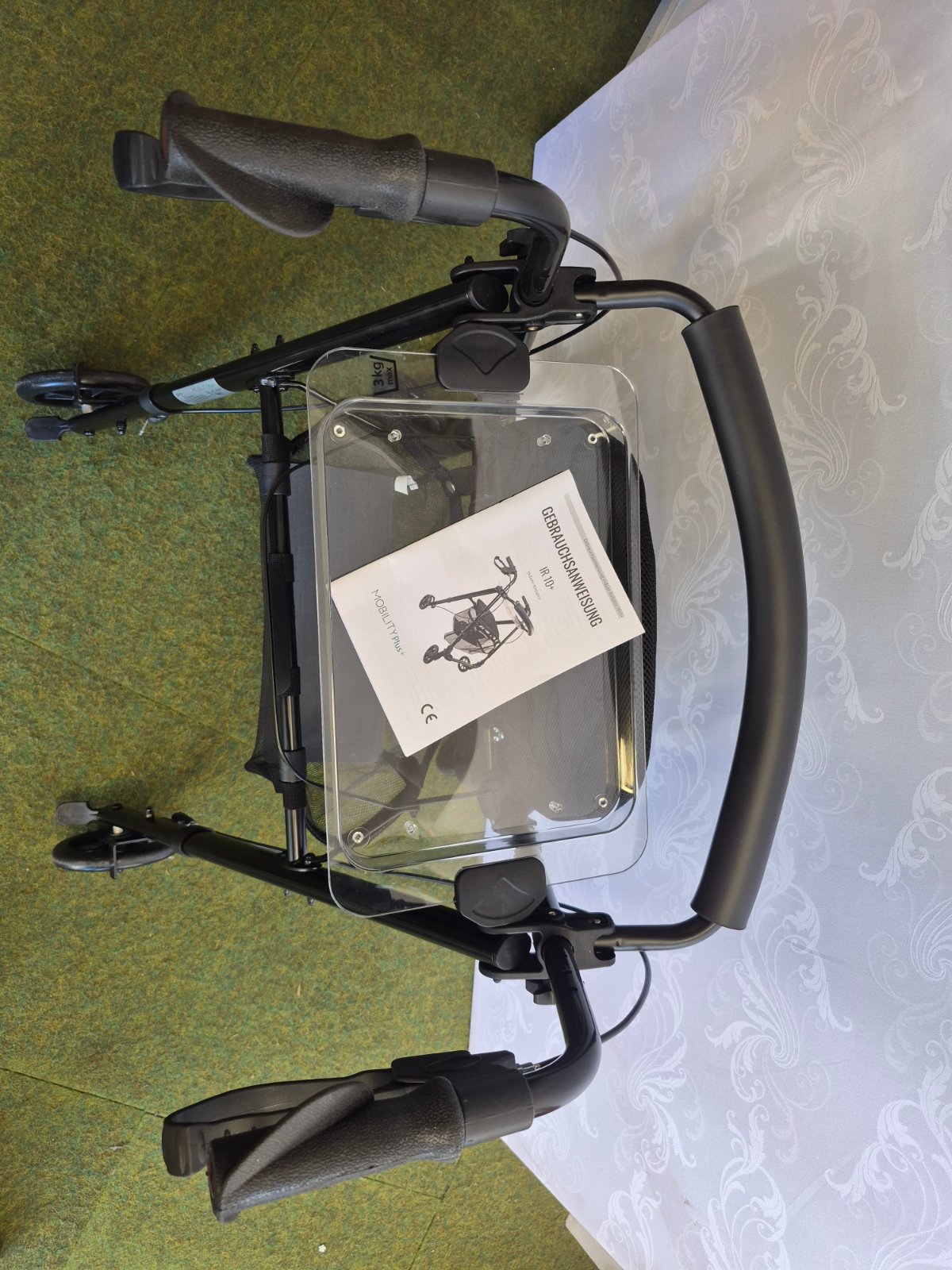Mobility Plus+ Rollator 4-Rad faltbar Sitz Einkaufstasche Handbremse schwarz neu