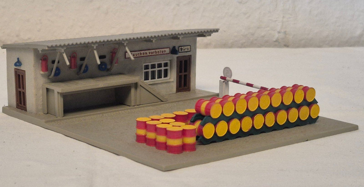 Kibri Tanklager Shell Diorama Modelleisenbahn Spur H0 fertig gebaut
