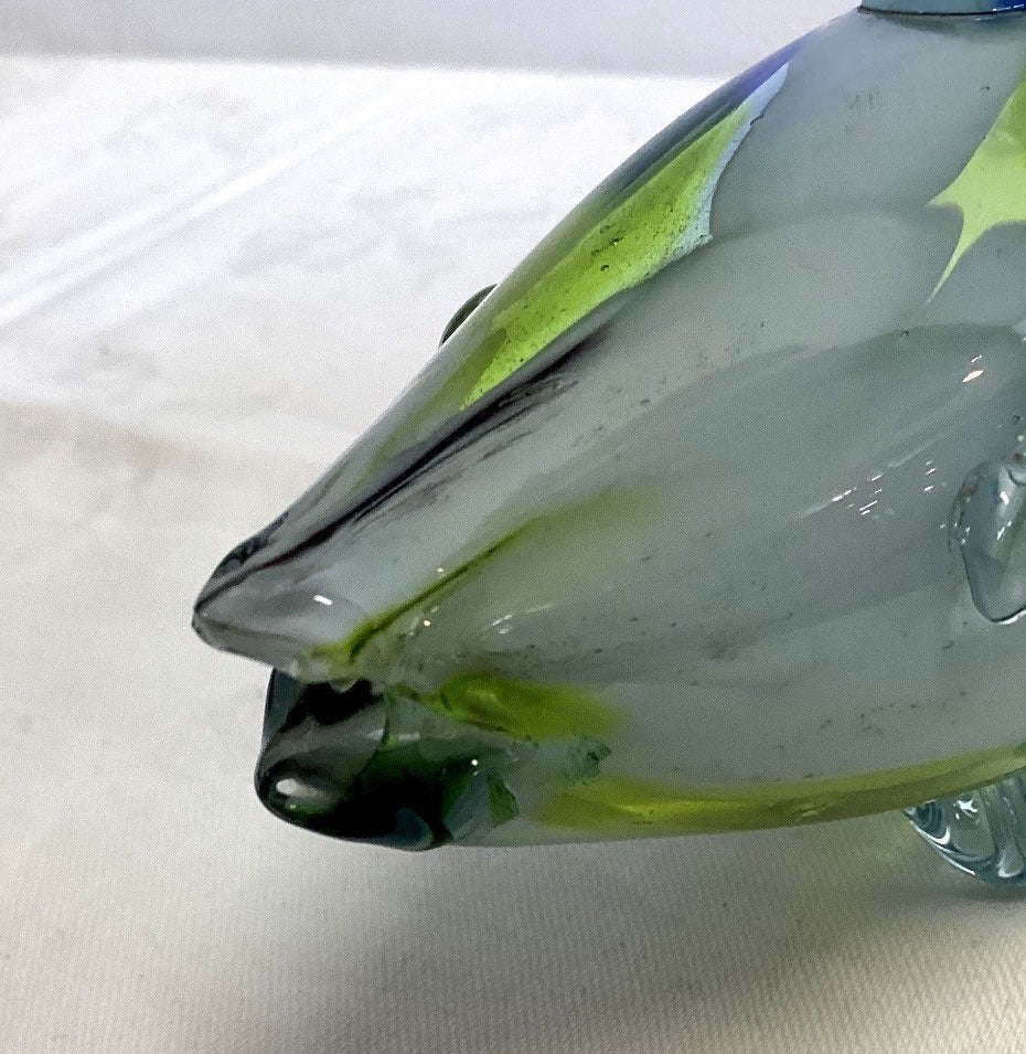 Glasskulptur Fisch mundgeblasen Murano-Stil Sommerso blau grün Deko