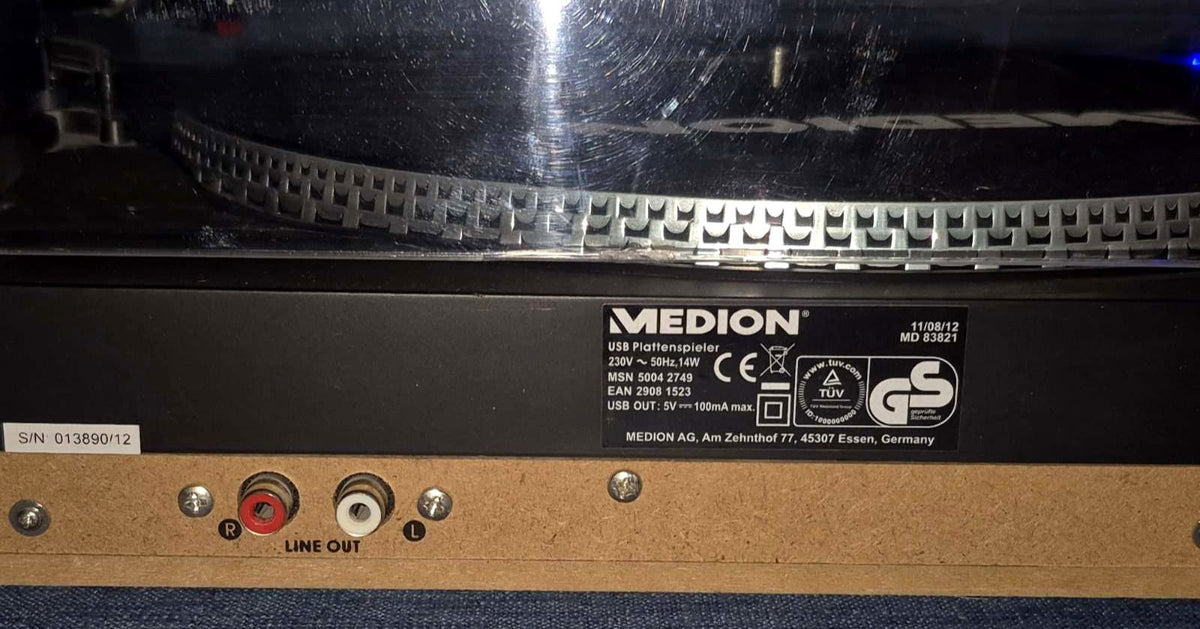 Medion LIFE P69044 MD 83821 USB Plattenspieler MP3 SD Fernbedienung OVP
