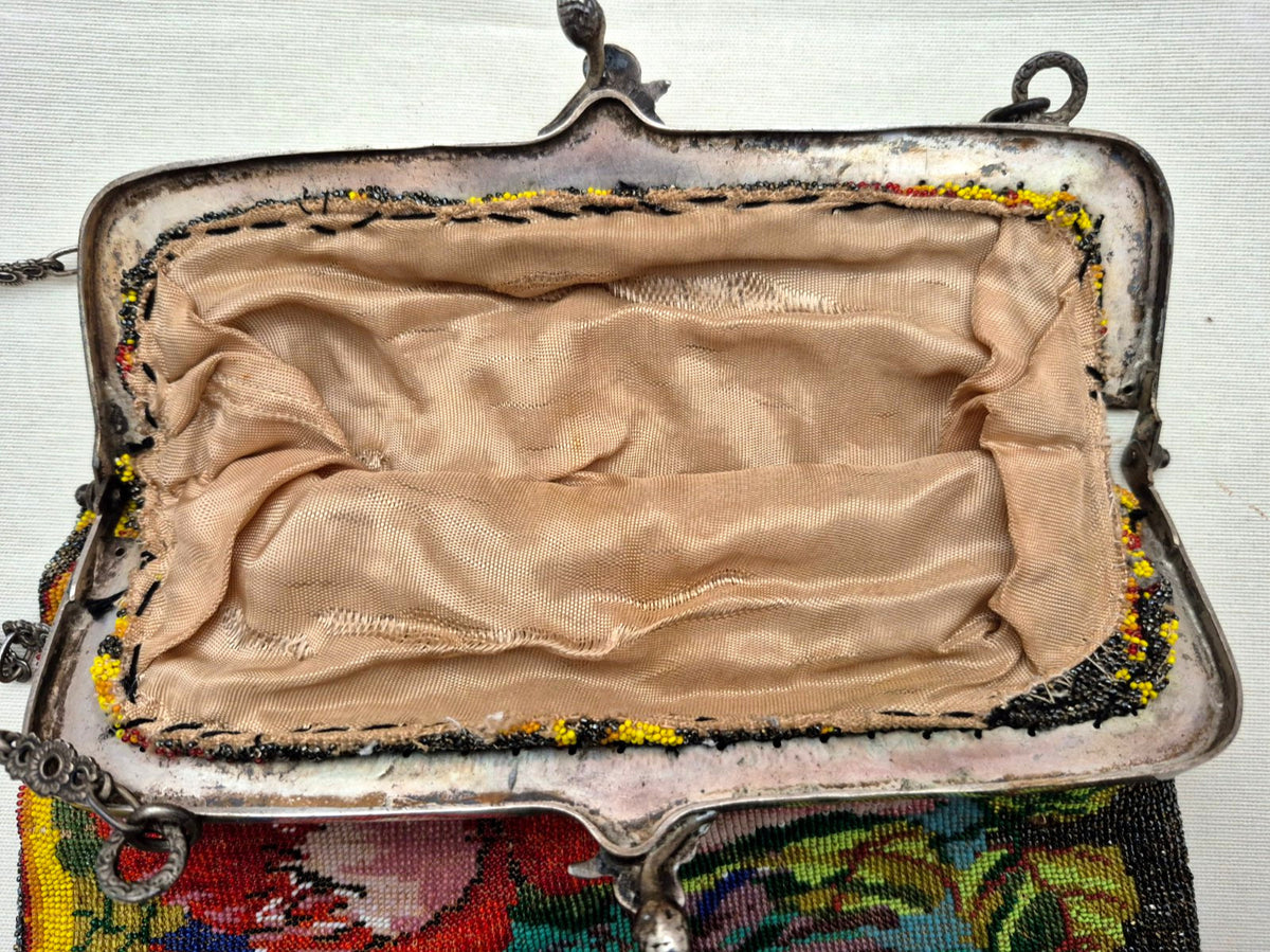 Glasperlenstickerei Abendtasche 800 Silber Rahmen Engel Blumen Jugendstil 1900