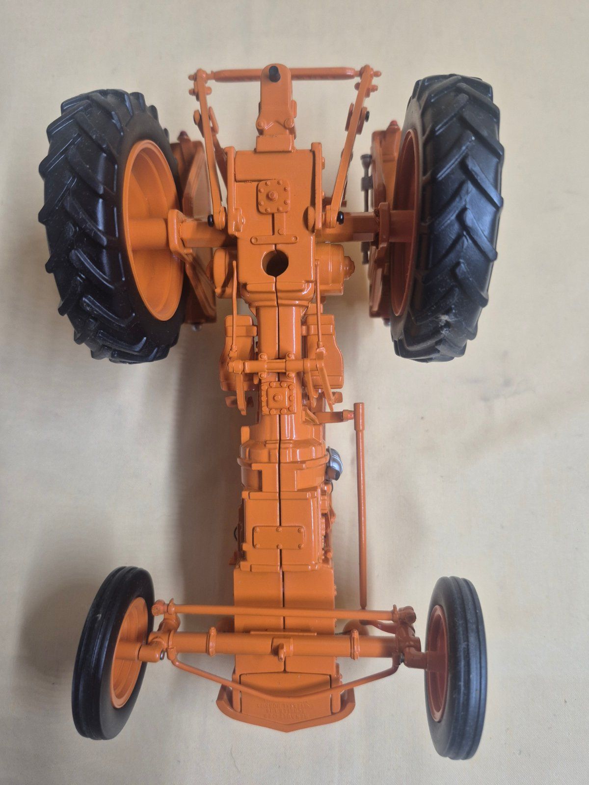 Universal Hobbies Renault D22 1956 Traktor Modell 1:16 Sammlermodell OVP unbesp.